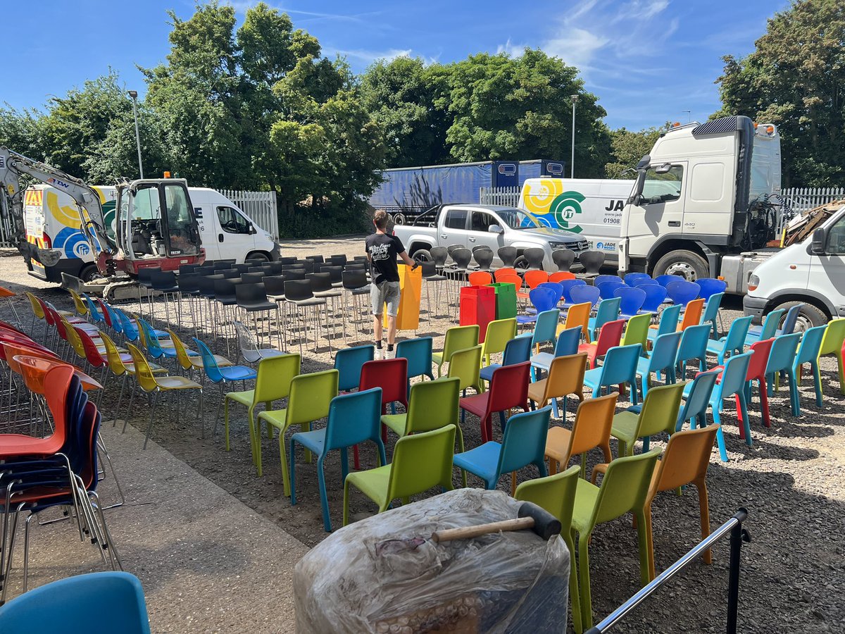 mkpridefestival's tweet photo. • Pride Team •
🏳️🌈🏳️⚧️ What a beautiful day ☀️ to do repairs🪛 & cleaning 🧼 on all our Pride furniture 🏳️🌈🏳️⚧️
#MiltonKeynesPrideFestival #MiltonKeynesPride #MkPride #PrideInMk #PrideInMiltonKeynes #MKPF #MiltonKeynes #MK #LGBTQ #Lesbian #Gay #Bisexual #Transgender https://t.co/jNlUwh67Xo