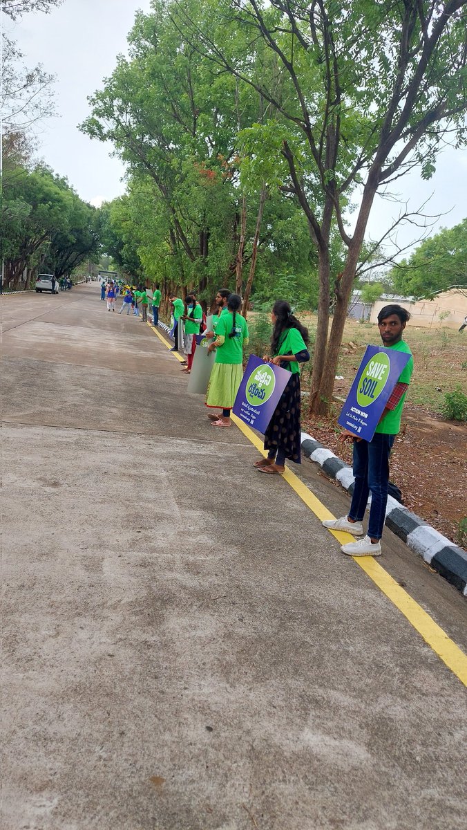 Welcome sadhguru 
We want to see you with hear fill of love and to be with you in a movement .#SaveSoil
#SaveSoilWave <a href="/SadhguruJV/">Sadhguru</a> #SaveSoilHyderabad <a href="/cpsavesoil/">Conscious Planet #SaveSoil</a>