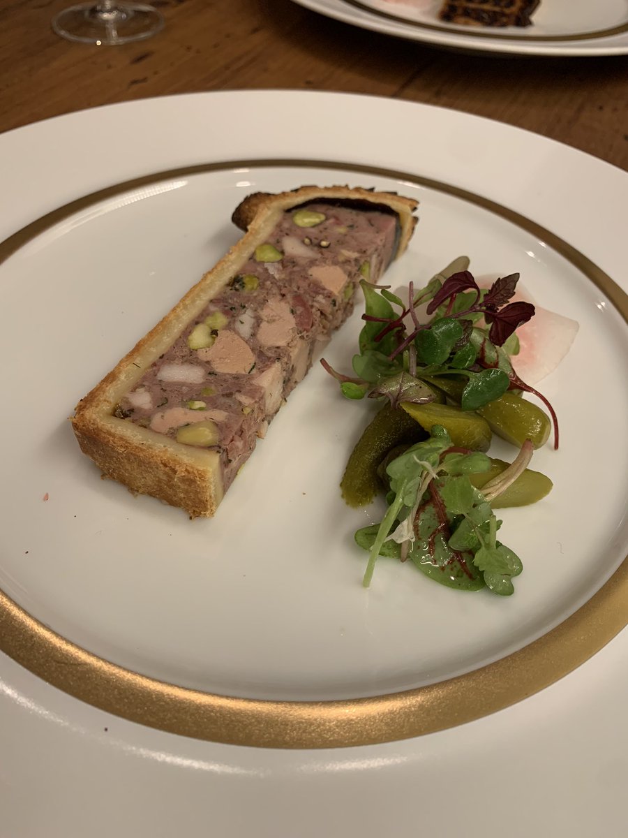 うんまっ😋
#アターブル ＃湯島 #フレンチ ＃世界3位