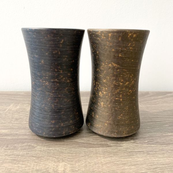 swaygallery's tweet photo. CHEERS TO BEER
Raise your glass for the National Beer Day with this beautiful pair of beer glasses 🍻
https://t.co/Xz8OjEHm4R
#swaygallery #swaygallerylondon #swaylondon #nationalbeerday2022 #cheerstobeer #ceramics #japaneseceramics #japan #aritaware #beerglass #cheers🍻#beer https://t.co/LrFye69yMY
