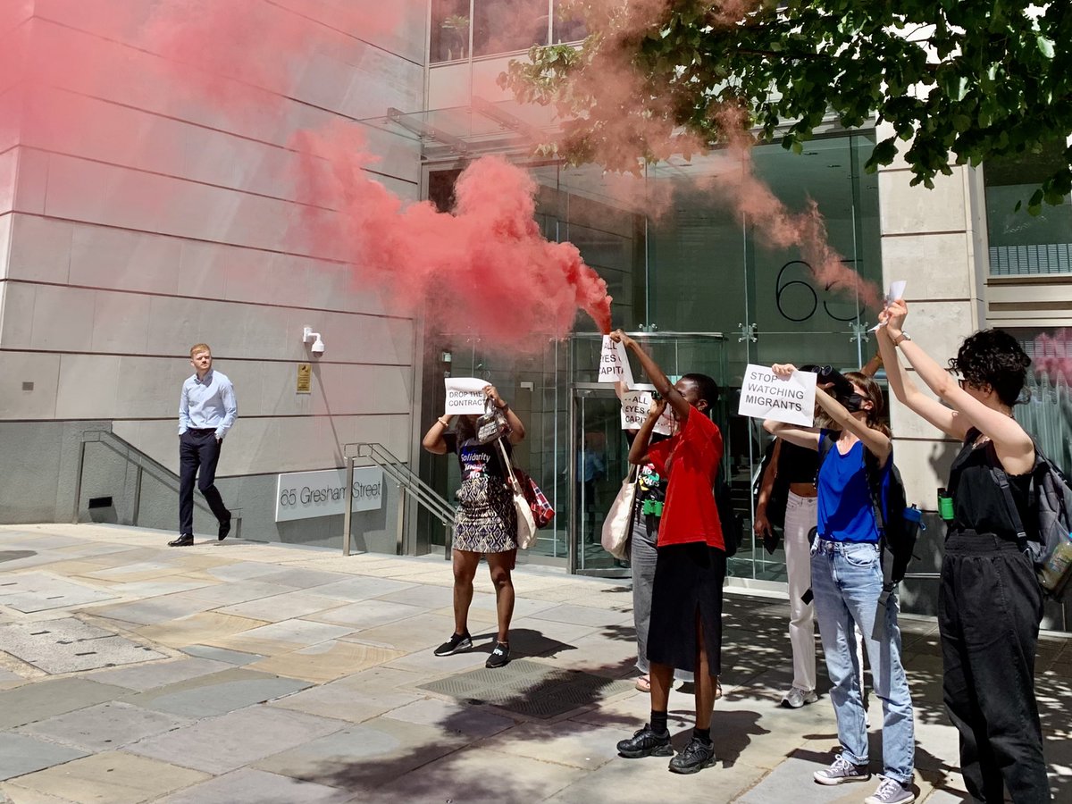 migrantsorg's tweet photo. Protestors have gathered outside @CapitaPlc offices, calling on them to drop their contract for GPS trackers used to monitor migrants. #alleyesoncapita #dropthecontract #endthehostileenvironment
#abolishreporting https://t.co/QuNMQRLDdL