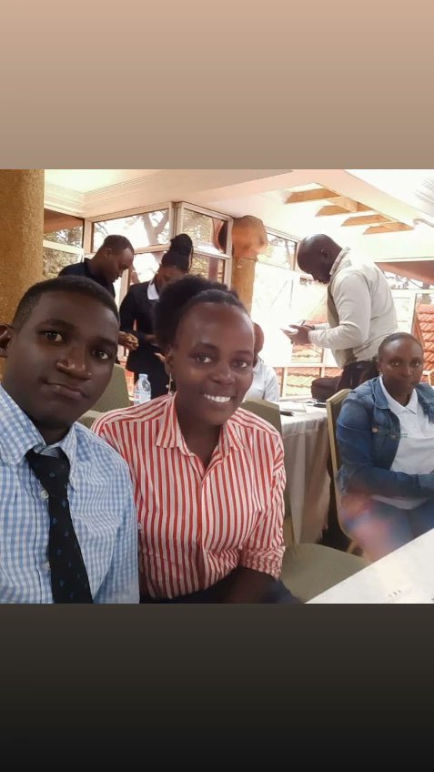 busulwapaul3's tweet photo. #greenleaderacademy I was so excited to be amongst the 30 youth on a training of the Trainers #forestCottage hotel On Environmental literacy, Leadership, and Civic engagement, to continue with my efforts on climate change and peace ✌️
#youth4climate
@Y4Cofficial
@KawempeP https://t.co/66W9uisCFU