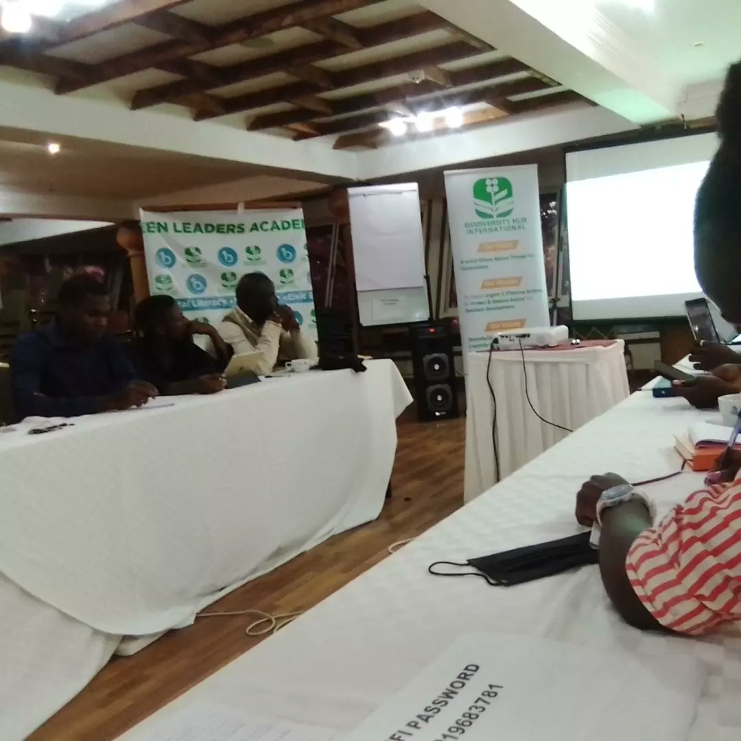 busulwapaul3's tweet photo. #greenleaderacademy I was so excited to be amongst the 30 youth on a training of the Trainers #forestCottage hotel On Environmental literacy, Leadership, and Civic engagement, to continue with my efforts on climate change and peace ✌️
#youth4climate
@Y4Cofficial
@KawempeP https://t.co/66W9uisCFU