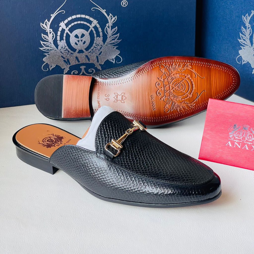 GhMagma2's tweet photo. WhatsApp: 0273227977
Dm for price…
Size: 38-46
#MVentures https://t.co/ausj0h99f3
