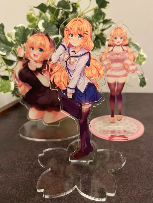 アクスタ届いたので今日倉庫に発送しましたー!🥳 我ながらかわいい👏
#れなマ 