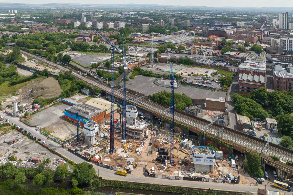 ncfineart's tweet photo. #manchesterskyline changing @victoriariverside @FECUK_ @JRL https://t.co/QotVn91rJf