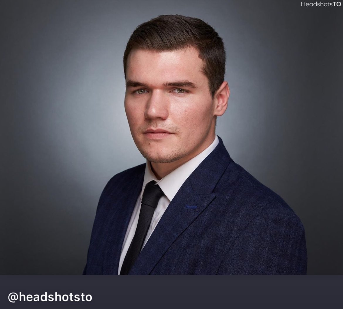 Headshots_TO's tweet photo. Great clients from all types of fields (creative, tech, law, communications, etc) rely on pro photos for their site, social media, & more!
Book your session today! ๐ท๐ธโ๏ธ
#HeadshotsTO // https://t.co/ic74wQPXdD
#torontoheadshots #torontorealestate #torontofintech #torontolaw https://t.co/lGIU60EMwb