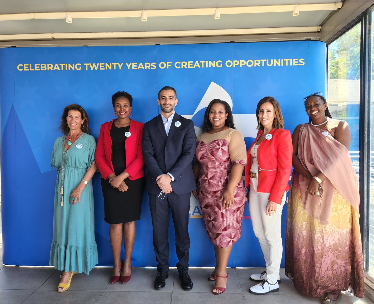 ninsiima_diana's tweet photo. DOT Country Directors, UK, Tanzania, Jordan, Kenya, Lebanon, Rwanda, celebrating #20years of Impact. We don't just bridge the gender digital divide, we walk the talk in our leadership DNA, by placing women at the helm of the agenda in Africa and Middle East. 

#DigitalInclusion https://t.co/oVMZENwTA2
