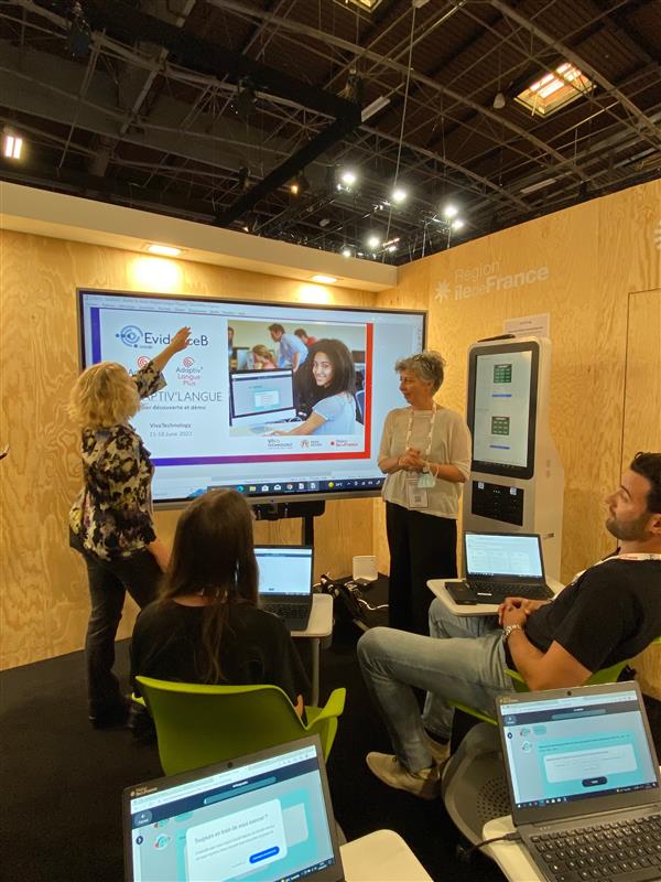 Vous souhaitez en savoir plus sur notre collaboration avec la Région <a href="/iledefrance/">Région Île-de-France</a> ? Rendez-vous à 14h30 sur le stand H18 pour échanger avec nos équipes. 
Retrouvez notre programme pour #vivatech ici : evidenceb.fr/articles/evide…
#IA #adaptivlangue #sciencescognitives #linguistique
