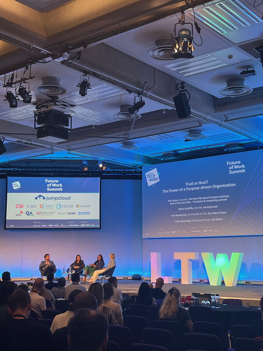 TheCommsCo's tweet image. We&apos;re also back at @LDNTechWeek today for another day of fantastic panel discussions about solving the #TechTalentShortage, the importance of #DiversityandInclusion, and how to create a culture of #Trust.