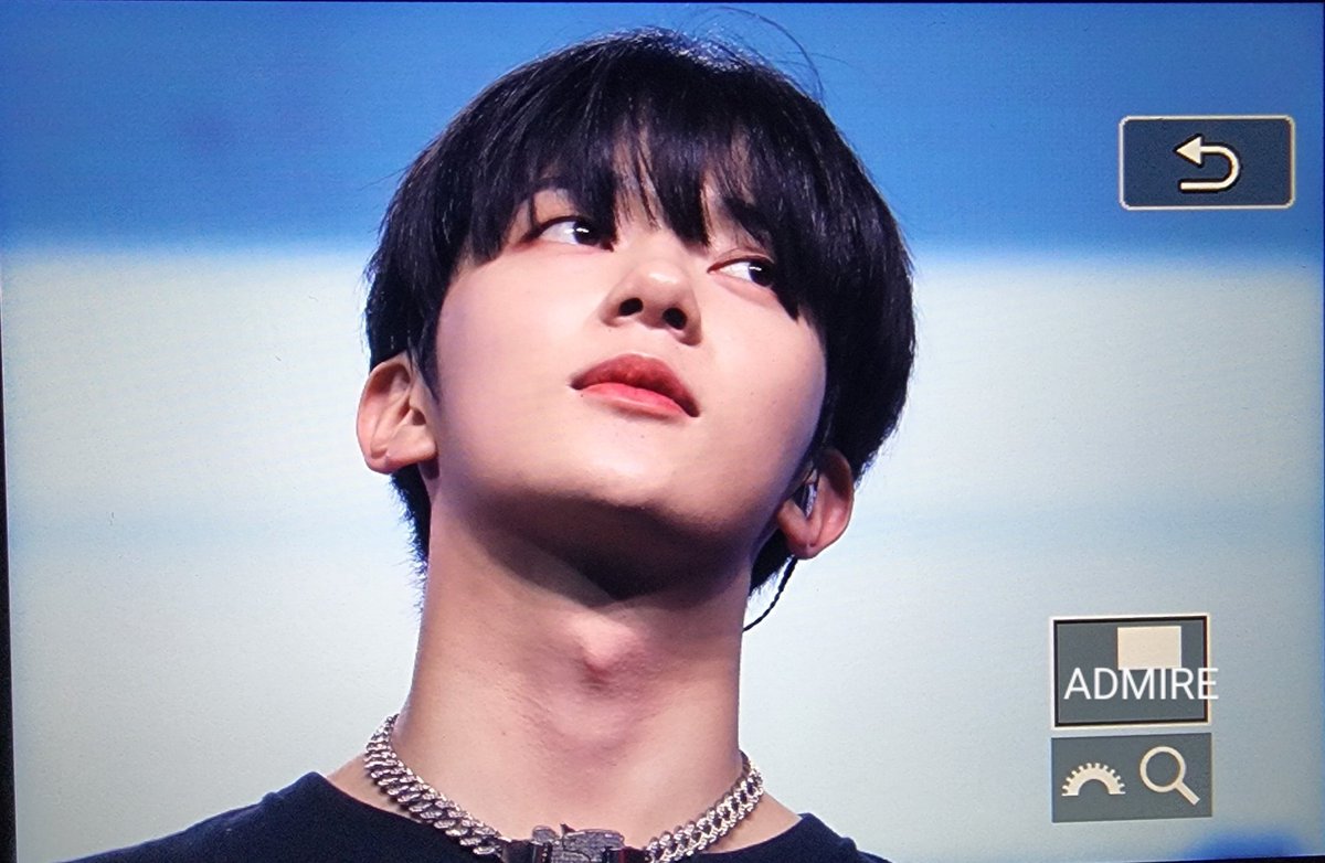 YCHD_514's tweet photo. 220615 pre

♡갤럭시 부적응자의 프리뷰입니다-♡

#오메가엑스 #신예찬 #YECHAN https://t.co/PJjkNdbKtK