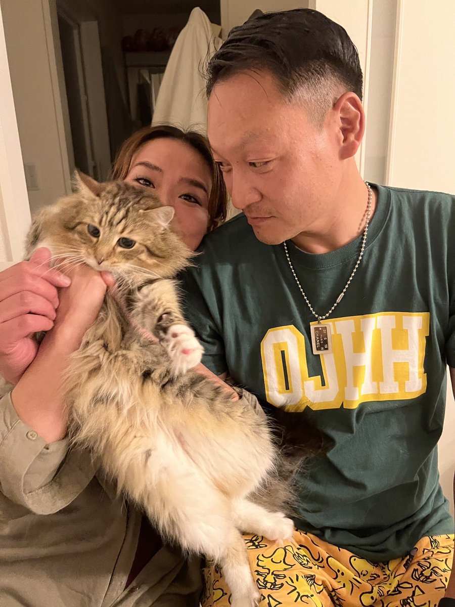 <a href="/DJ_ANRI_jp/">DJ Anri</a> 氏のネコちゃん🐈