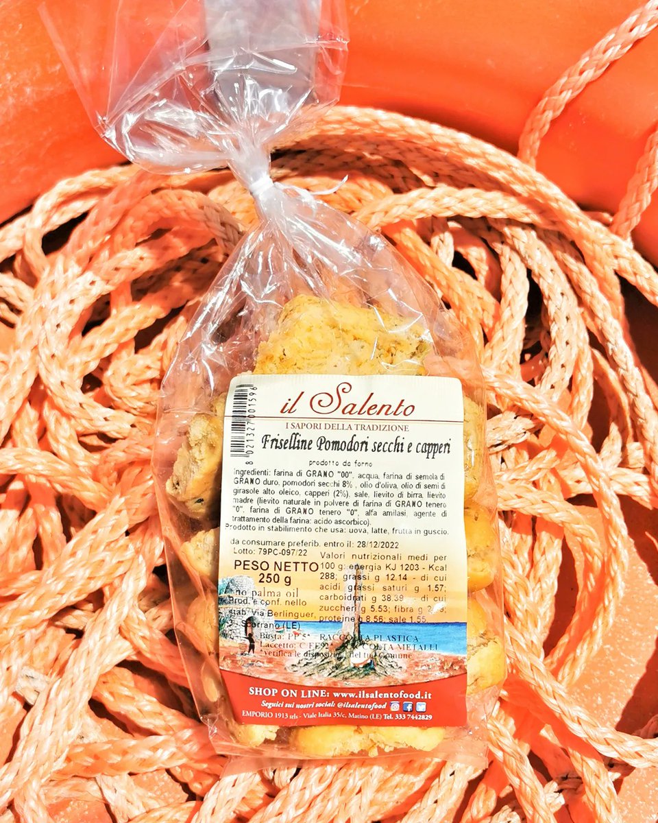 ilsalentofood's tweet photo. Voglia di mare?🌊 E soprattutto di uno snack da gustare in riva a splendide acque cristalline? 🏄1 vieni in Salento, 2 vai su https://t.co/qLzoZYnhiL, 3 scegli il prodotto che ti stuzzica di più!!!👙🍉🏖️ Il resto si chiama estate!  #tradizioni #food #foodporn #puglia #mangiarbene https://t.co/mEvOhlqmI3