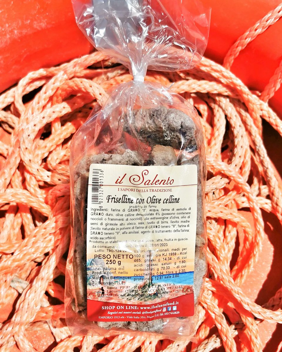 ilsalentofood's tweet photo. Voglia di mare?🌊 E soprattutto di uno snack da gustare in riva a splendide acque cristalline? 🏄1 vieni in Salento, 2 vai su https://t.co/qLzoZYnhiL, 3 scegli il prodotto che ti stuzzica di più!!!👙🍉🏖️ Il resto si chiama estate!  #tradizioni #food #foodporn #puglia #mangiarbene https://t.co/mEvOhlqmI3