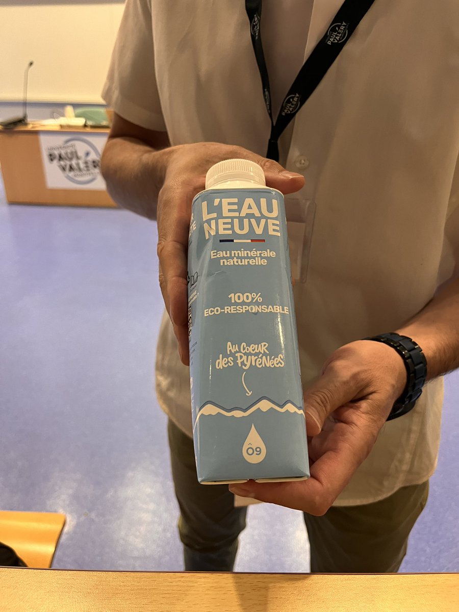 RugAsso's tweet photo. Même l’eau est 100% eco-responsable @RugAsso https://t.co/4zEK9iWHZw