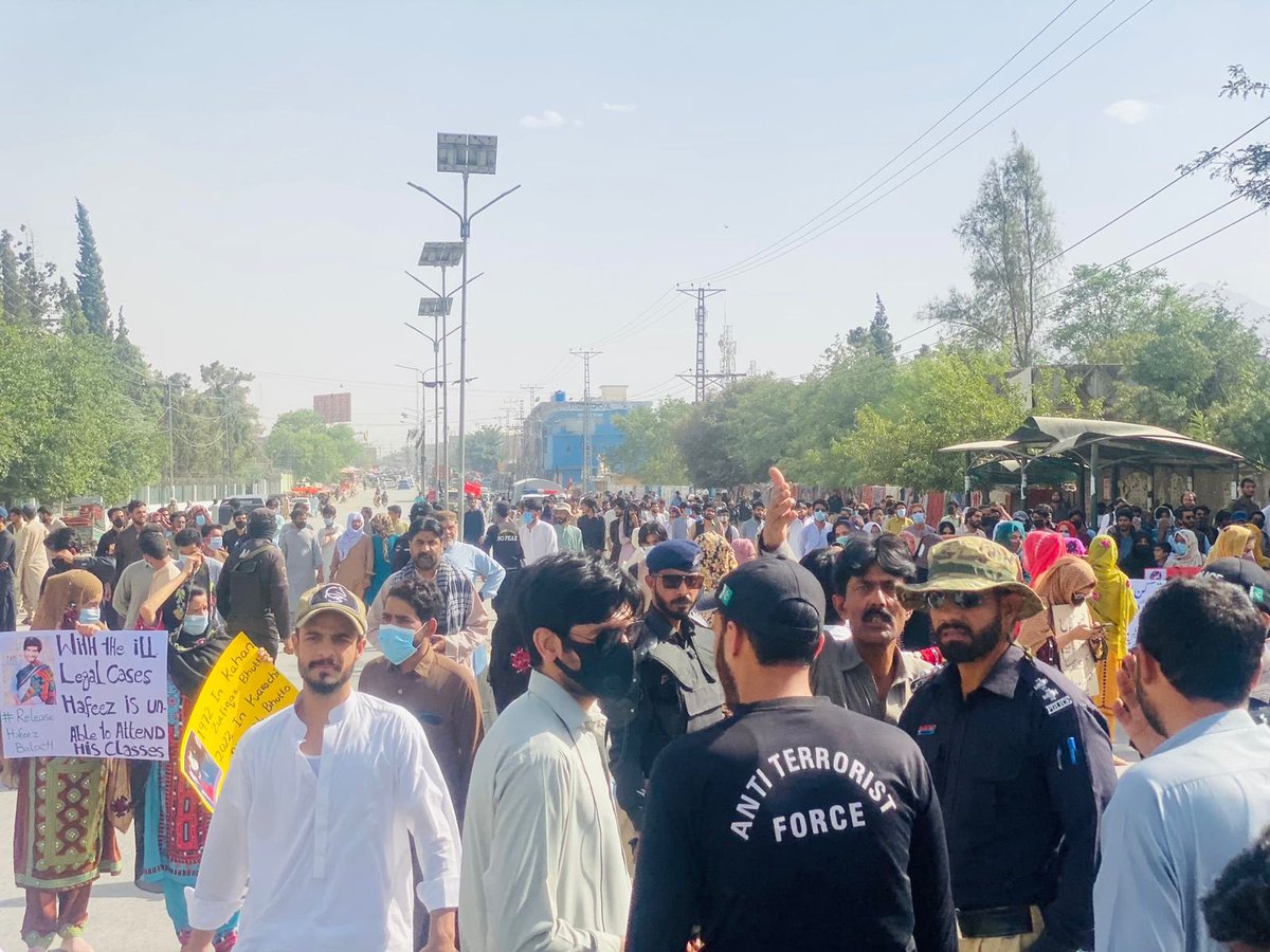 BalochYakjehtiC's tweet photo. Baloch Yekjehti Committee conducted a protest rally against d enforced disappearances and brutality of Sindh police on Baloch protesters in Karachi .

#EndEnforcedDisappearances https://t.co/Hrn9rbY8pv