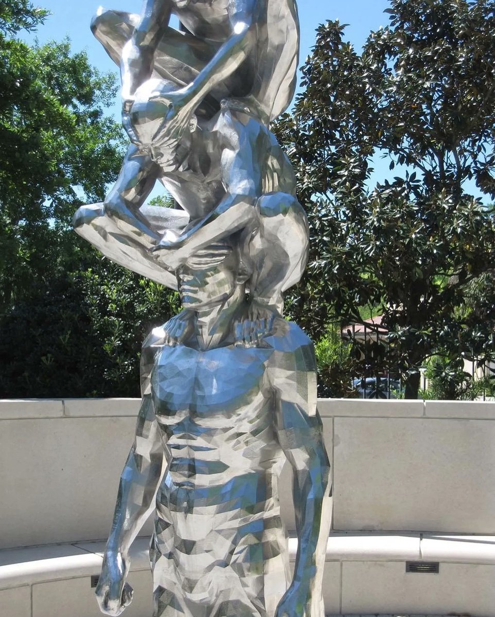 cortexcreatives's tweet image. ART: Karma by Korean artist Do Ho Suh (2012), a brushed stainless steel sculpture that towers seven meters high.