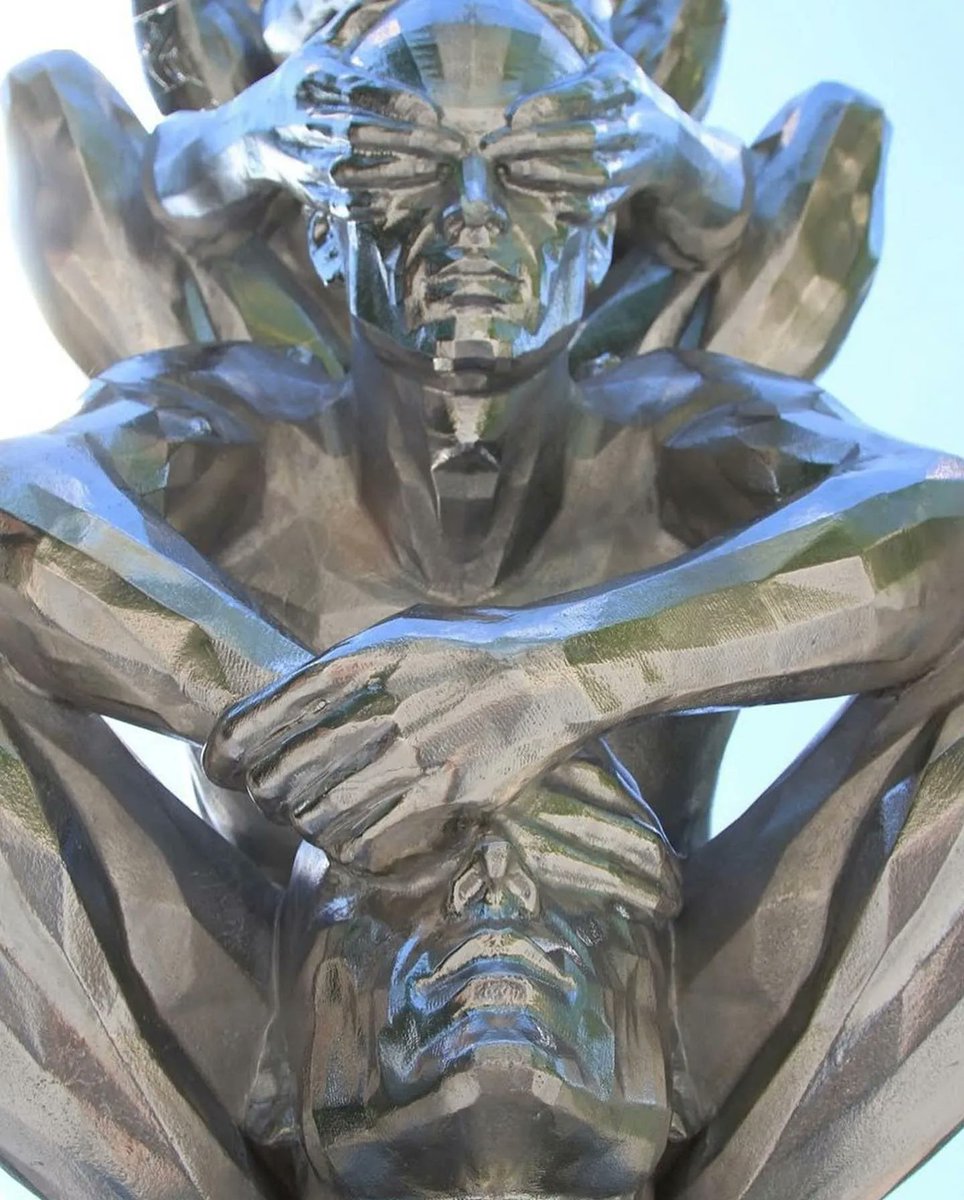 cortexcreatives's tweet image. ART: Karma by Korean artist Do Ho Suh (2012), a brushed stainless steel sculpture that towers seven meters high.