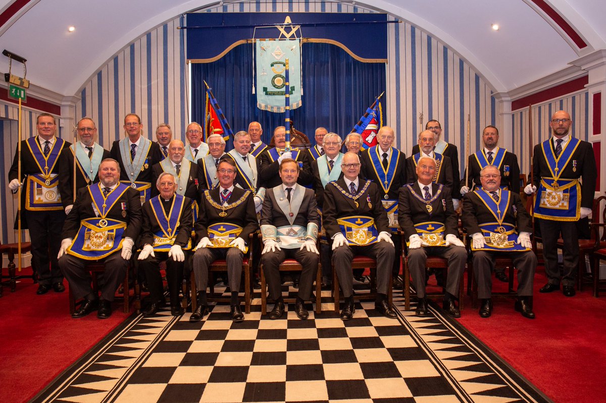 EFLodge4263's tweet photo. A lovely meeting for our centenary on Monday. #essexfreemasons #Freemasons https://t.co/Ccl1wSHSlz
