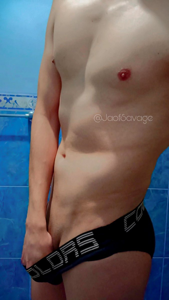 JaofSavage's tweet photo. Nos despertamos bien duros 🥵
RT y like si quieres verlo sin nada 😏
.
.
#gay #pride #gaytop #twink #bigcock #dotado #vergon #verga #cock #porngay #porn #hot #hotboy #boy #gayactivo #xvideos #pornhub #ecuadorgay https://t.co/QqJMjzsw2J