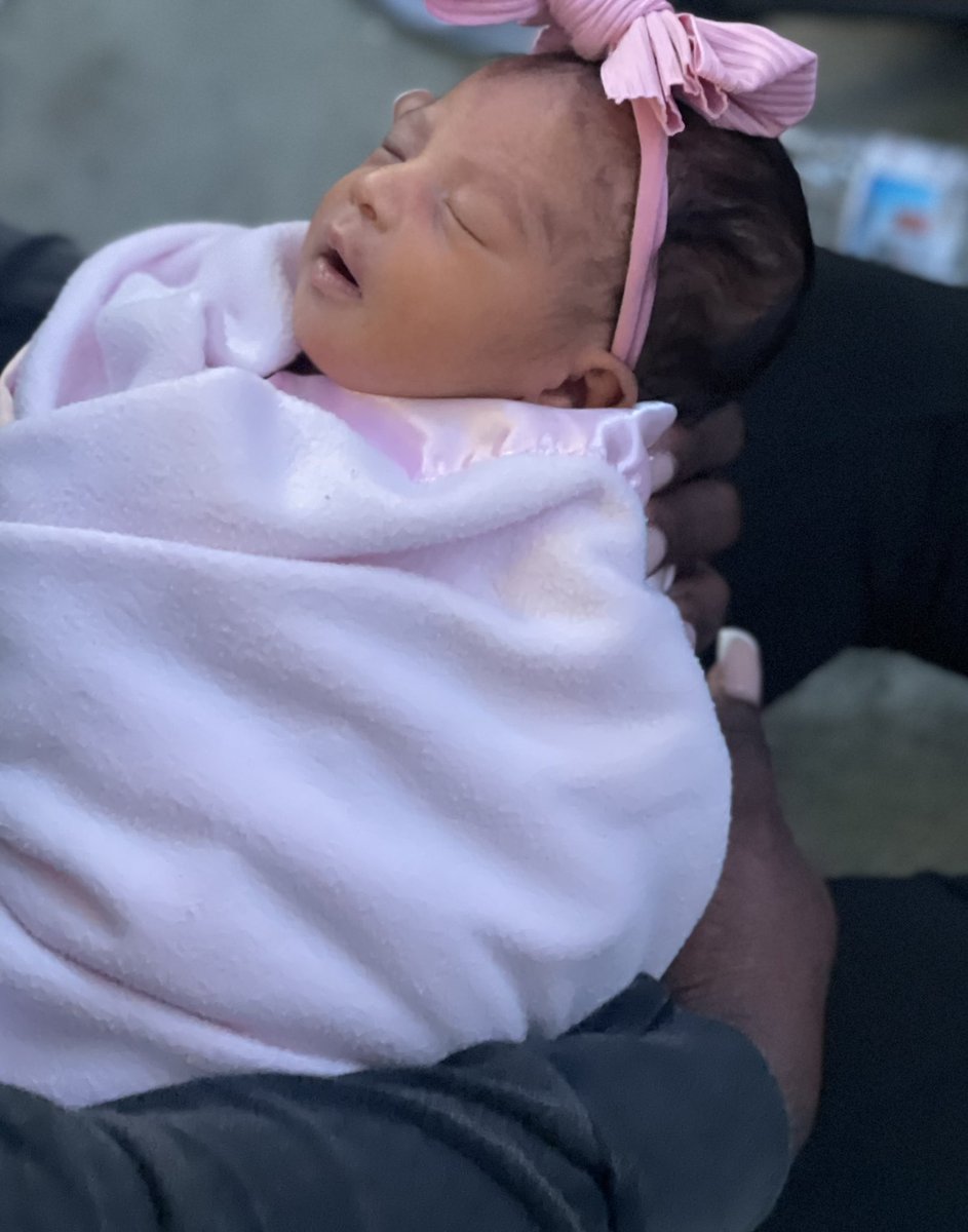 shonteesia's tweet photo. she so perfect, in love with her 🥰🫶🏿 https://t.co/wzMgVVRvVh