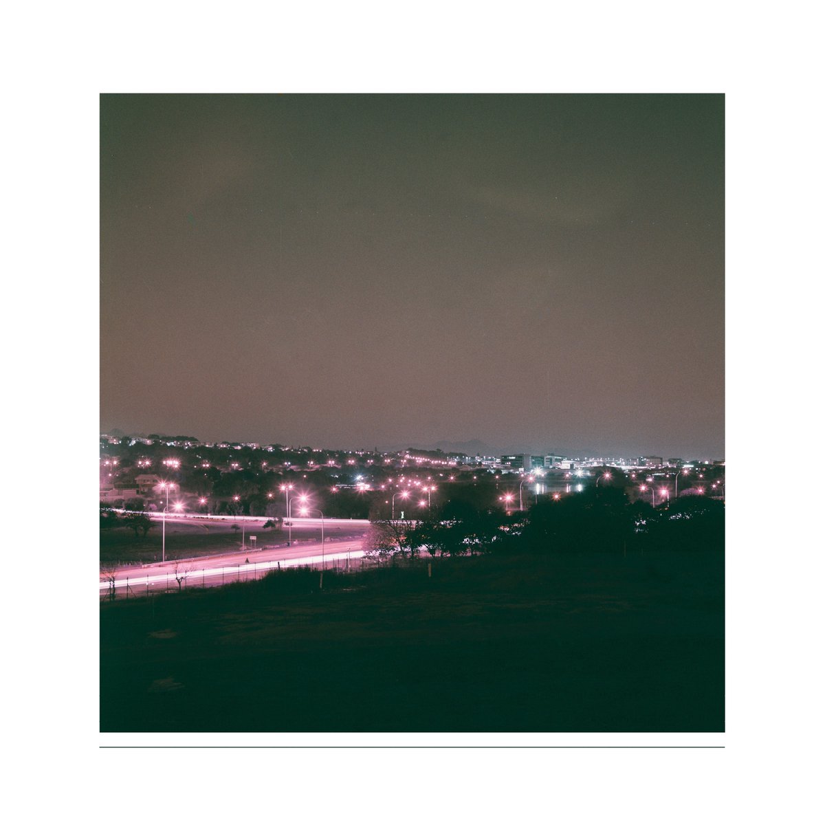 Boredlikehell's tweet photo. Kowa Super 66 Medium Format SLR
Kowa 1:2.8/85mm Lens
Lomography Lomo Purple 

#kowasuper66 #kowa #kowalenses #mediumformat #120film #analogphotography #analogisdifferent #analogforever #daily_squaregraph #squarephoto #6x6 #nofilter https://t.co/MKXXwB9Zzs