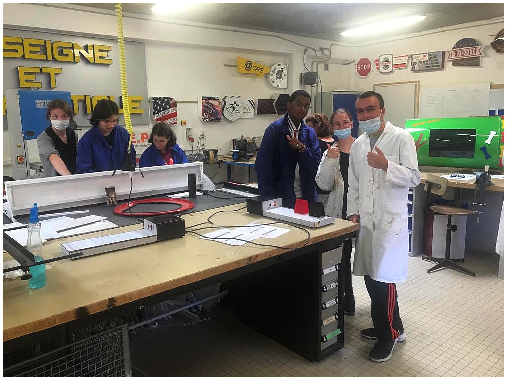LPHurleventBLF's tweet photo. Journée au lycée pour les élèves d’ULIS du coll. J.Moulin de Forbach avec Mme Zitt, leur professeure. Découverte des formations, rencontre avec nos élèves d’ULIS Pro et fabrication d’un objet souvenir. Merci à nos guides : Arda, Dihia et Bastian!
#UlisPro #Inclusion @AnnePadier https://t.co/QHs2xmOe5M