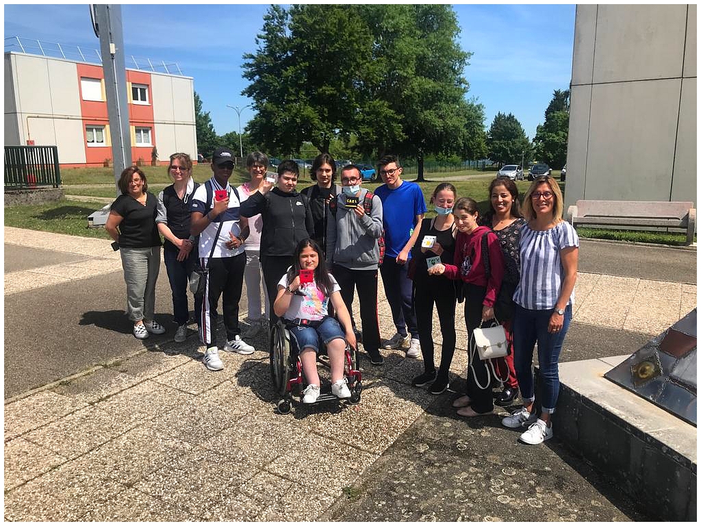 LPHurleventBLF's tweet photo. Journée au lycée pour les élèves d’ULIS du coll. J.Moulin de Forbach avec Mme Zitt, leur professeure. Découverte des formations, rencontre avec nos élèves d’ULIS Pro et fabrication d’un objet souvenir. Merci à nos guides : Arda, Dihia et Bastian!
#UlisPro #Inclusion @AnnePadier https://t.co/QHs2xmOe5M