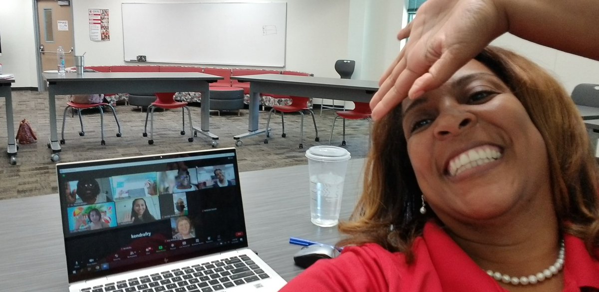 ReadingLeft's tweet photo. Just in these SOUTHWEST COLLAB streets, collab'in!(Well yesterday)🙃 With modeling, intentionality, and HIGH expectations, our students are #NOTBEHIND!!!
❤Noreadingstrategyleftbehind https://t.co/9M3WbNQInj