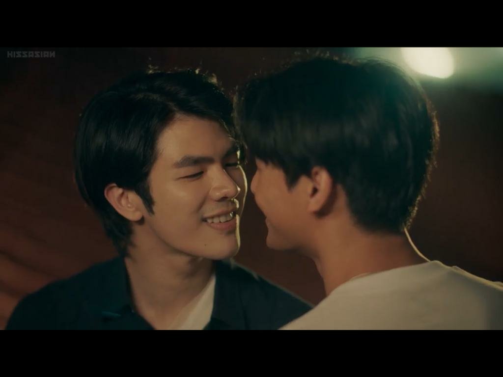 ILikeBL10's tweet photo. Mile and Apo
🌈
@nnattawin @milephakphum
#milephakphumromsaithong #milephakphum #nattawinwattanagitiphat #kinnporschetheseries #nattawin #kinnporsche #aponattawin #porsche
#kinn #bl #boyslove #thaibl #koreanbl #taiwanese #taiwanbl #chinesebl #thaibldrama #bldrama #ilikebl https://t.co/kf8z5T8NJQ