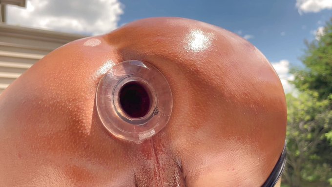 ?New video alert! ?

?Huge hallow buttplug in outdoors ?[2160p]

?https://t.co/NgriETvi8Y?

@faphousecom