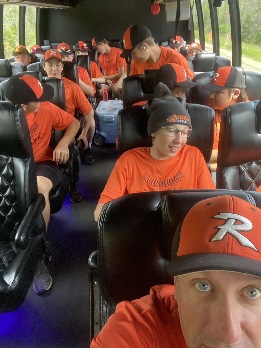 RudyardBaseball's tweet photo. We’re off! 
#MSUBound
#FinalFour https://t.co/8lmvYgbEEo