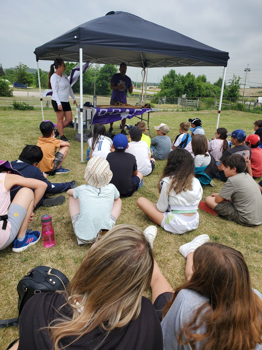 mrslupson's tweet photo. @OLFMilton's Grade 5's loved our day at Country Heritage Park learning about Indigenous ways of life. Thank you @HCDSBPathways! https://t.co/puNw3TuoEu
