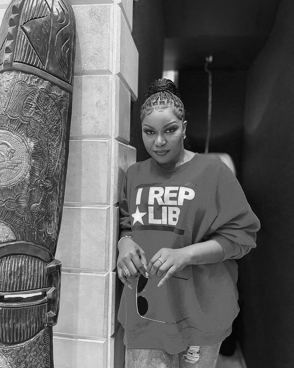 1Masterqueen's tweet photo. Thanks to everyone for keeping the MasterQueen brand alive.
Love y’all 😘🖤
#consistency #hustleneverstops #liberiangirl #ireplib
Hair & glam The Spa By Royal Grand Hotel https://t.co/R0qklkFR1I