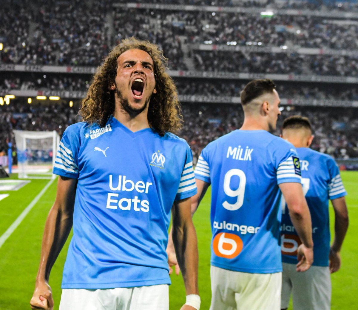 Petit concours pour tenter de remporter une réplique de ce maillot unique porté contre Strasbourg ⚪🔵

Pour cela :

Rt + follow <a href="/basilebilo/">Bilo 👒</a> et @UsineMaillot 

Bonne chance à tous 💙🙌
#TeamOM #MercatOM