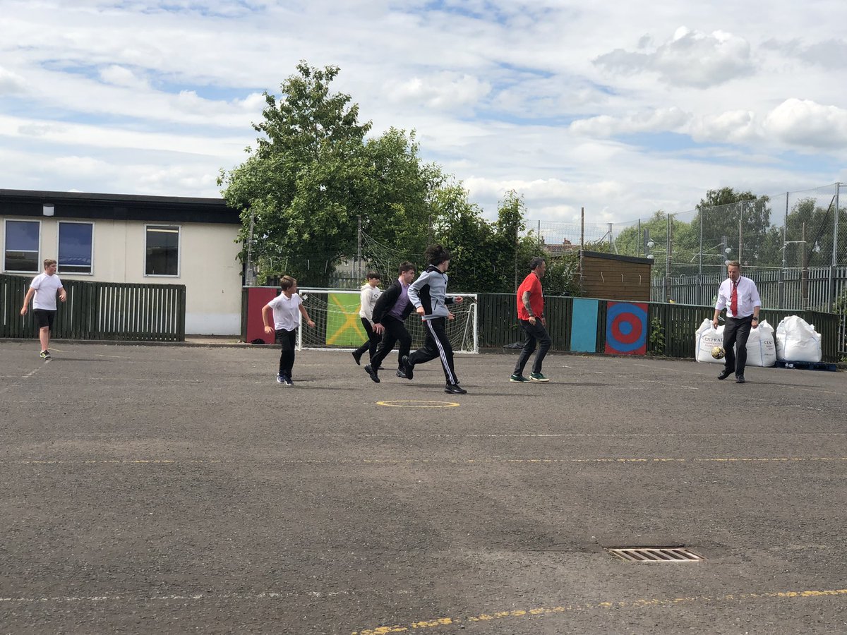 MissG_IWBS's tweet photo. Pupils interacting with peers across all levels in the school is great to see.
Some brilliant teamwork can be seen.
Even some top notch skills from our very own @Mr_Hutch75 ⚽️ #watchusgrow @IWBSFalkirk #teamwork #peerinteraction https://t.co/P41Tq6b87h