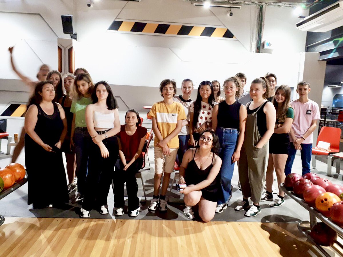 Mt St Jean (@mtstjean2) on Twitter photo Sortie au bowling d’Antibes organisée par la Vie Scolaire du collège ce mercredi soir, pour la fin d’année de nos élèves de 3ème 🎳 Sortie au bowling d’Antibes organisée par la Vie Scolaire du collège ce mercredi soir, pour la fin d’année de nos élèves de 3ème 🎳