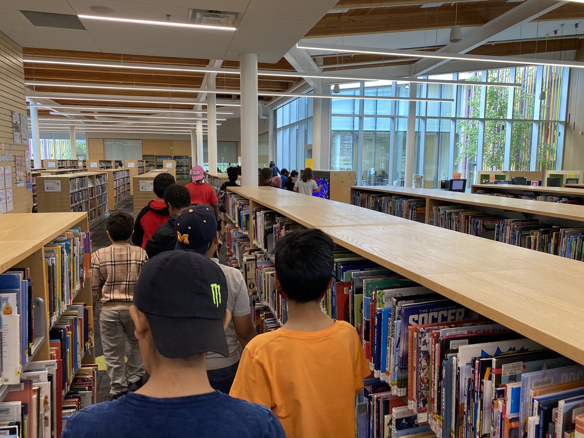 MsGordon206's tweet photo. Grade 4 @BeaumondeBHJMS had an amazing trip this morning to our local public library @TPLAlbion to learn about the Summer Reading Program and 3D printers at the Digital Innovation Hub. https://t.co/vyP5RUMDvw