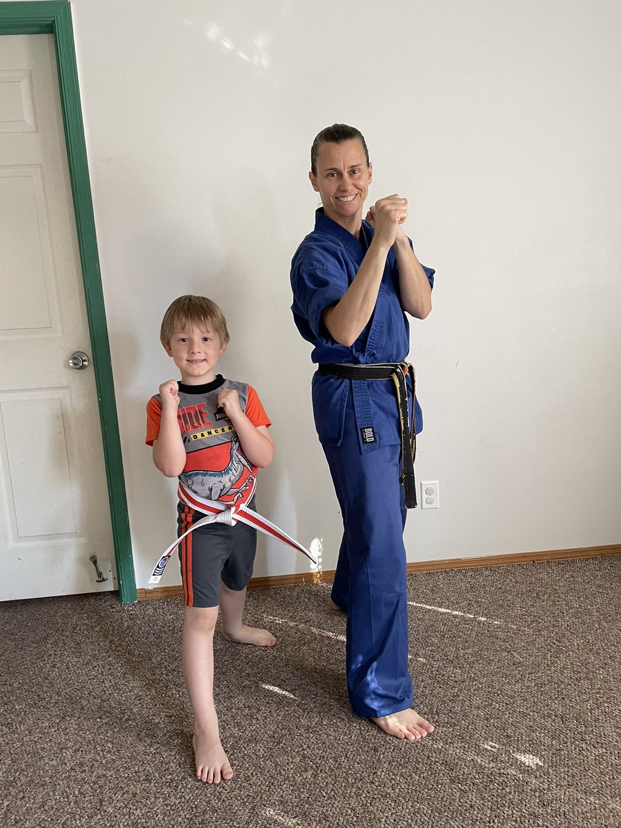 GMA_Stef's tweet photo. On 06/08/22 Aeden received his white/orange belt. Congratulations, Aeden! #gilbertsmartialarts #purposemartialarts #kidslovelifeskills #excellentkids #littlekidsmartialarts https://t.co/uMZCP4wFhL