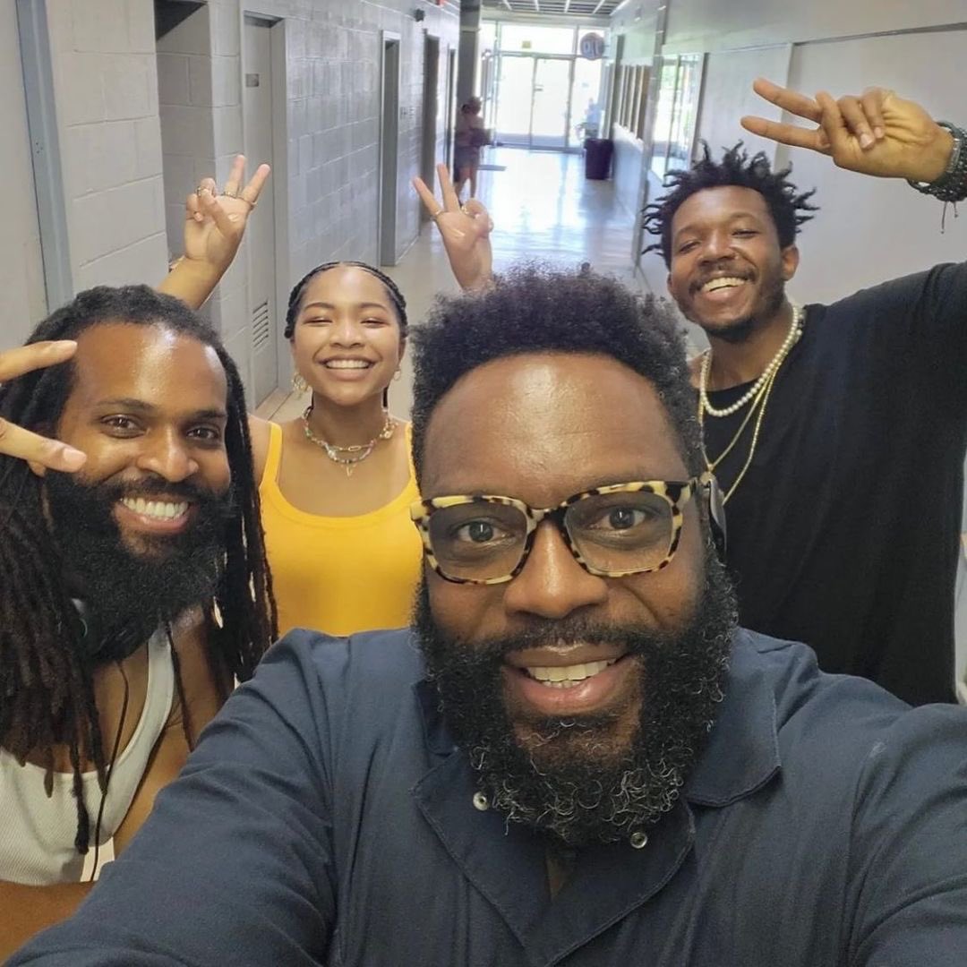 layahayes's tweet image. 🙌🏽 Posted @withregram • @angryblackgirlfilm Happy Wednesday from all the beautiful people on our set today!! @layadeleonhayes @chadlcoleman @blackmouf @story.is.king 
#angryblackgirlfilm #filmmakinglife #crypttv #indiefilmmaking #horrorfilmmaker #horrorcommunity