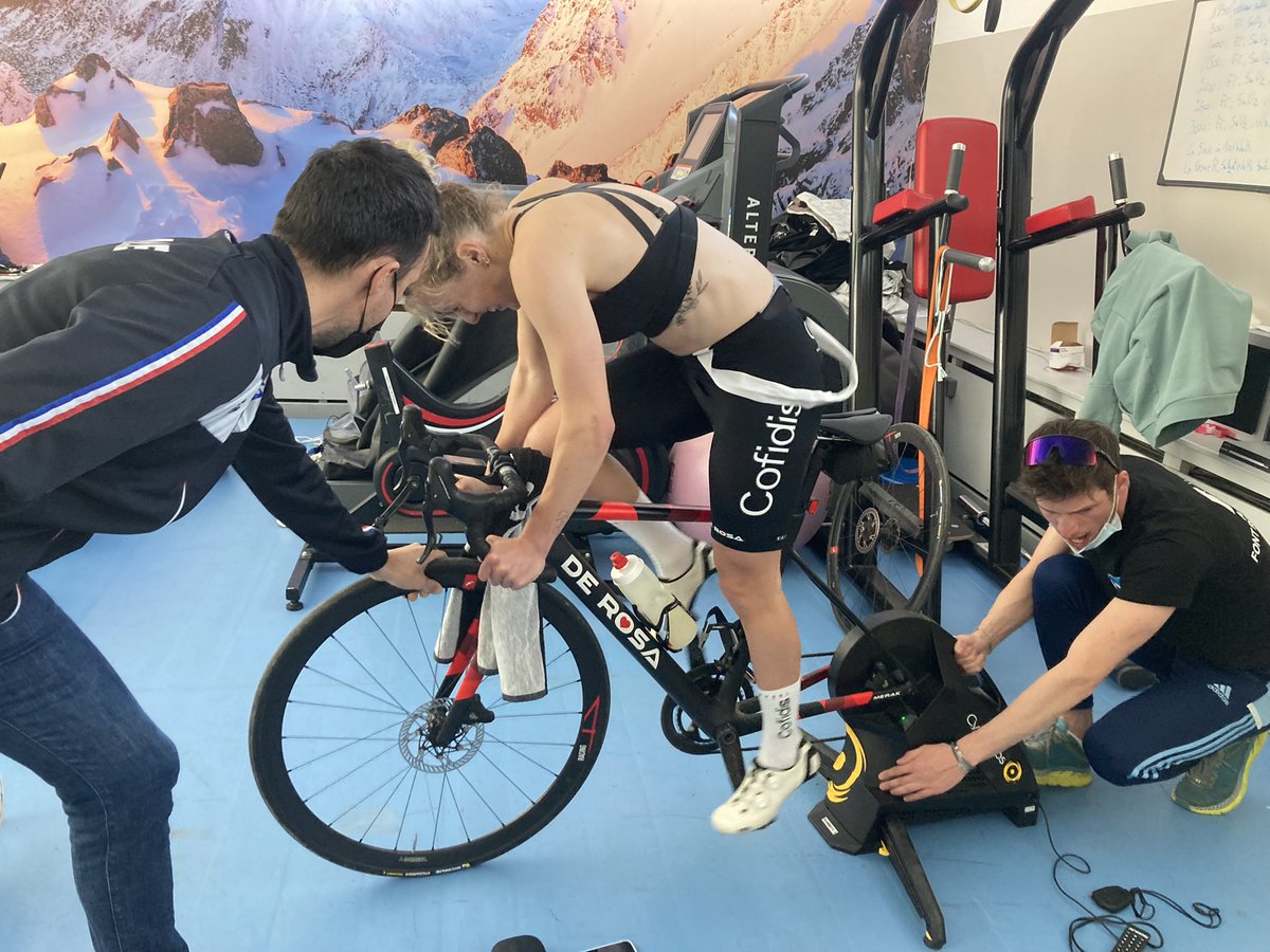 NBourrel's tweet photo. Living High training High and Repetition Sprint Hypoxia for cycling preparation ! Daily load control, hypoxia monitoring, good impact on the power max and sprint capacity ! #LHTH #RSH #altitude #cycling @FFCyclisme https://t.co/k7VHU2hzxg