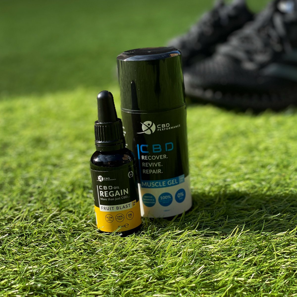 b_yondp's tweet photo. It would be rude not to get out &amp; active when it’s so nice outside ☀️ 

Just don’t forgot those recovery essentials 🔑 

CBD Performance Regain Oil &amp; Muscle Gel are the perfect combination post exercise to enhance your recovery

Shop https://t.co/JPxVCpjOGe

#cbdperformance https://t.co/vl4nqb98dy