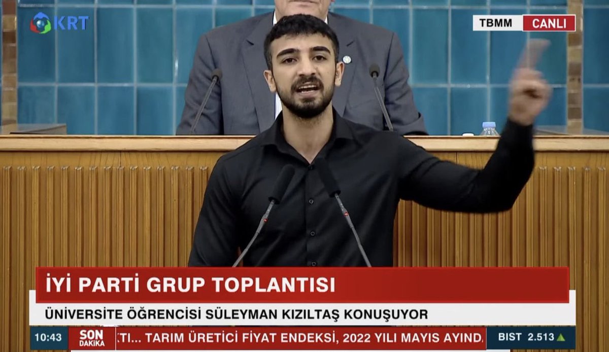 06melihgokcek's tweet photo. BU KİŞİ İYİ PARTİ KÜRSÜSÜNDEN KONUŞTURULUYORSA
İYİ PARTİ BİTMİŞ,
CHP’DEN VE HDP’DEN FARKI KALMAMIŞ DEMEKTİR.

ÜLKÜCÜ İYİ PARTİLİLER SESİNİZ ÇIKMIYORSA SORUYORUM İDEALLERİNİZE NE OLDU?

YARIN O KÜRSÜDEN PKK’LILARIN KONUŞMASINA DA MÜSADE EDECEK MİSİNİZ?
Meral Akşener
#MeralAkşener https://t.co/nPdDU8IDrU