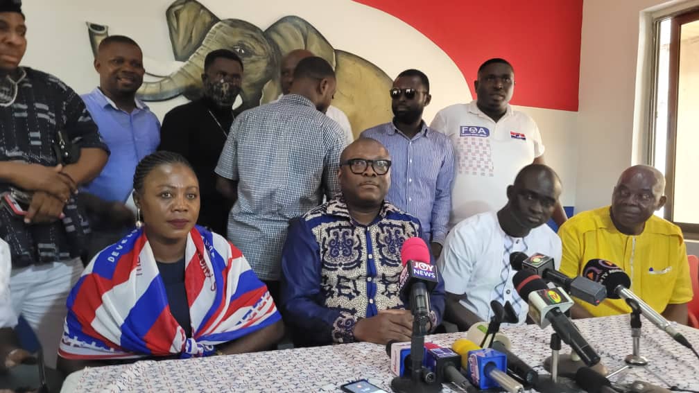 richie_RMB's tweet photo. "HON. FREDERICK OPARE-ANSAH FILES HIS NOMINATION"
1. The Incoming General Secretary of the NPP, HON. @OA4GS today, June 15, 2022, filed his nomination at the partyβs head office to appear on the July ballot paper as the party elect national officers to..
#AnsahIsTheAnswer
#OA4GS https://t.co/lXkZDj6suu