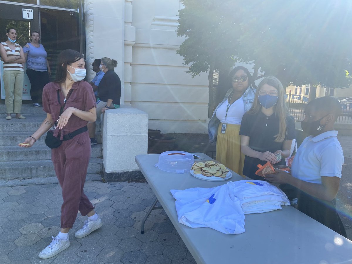 FMAcares's tweet photo. 4th graders wrote a proposal, partnered with the @FMAPTO &amp; administration, and held a fundraiser this week to support the Ukraine. https://t.co/PEi3pu2qSH