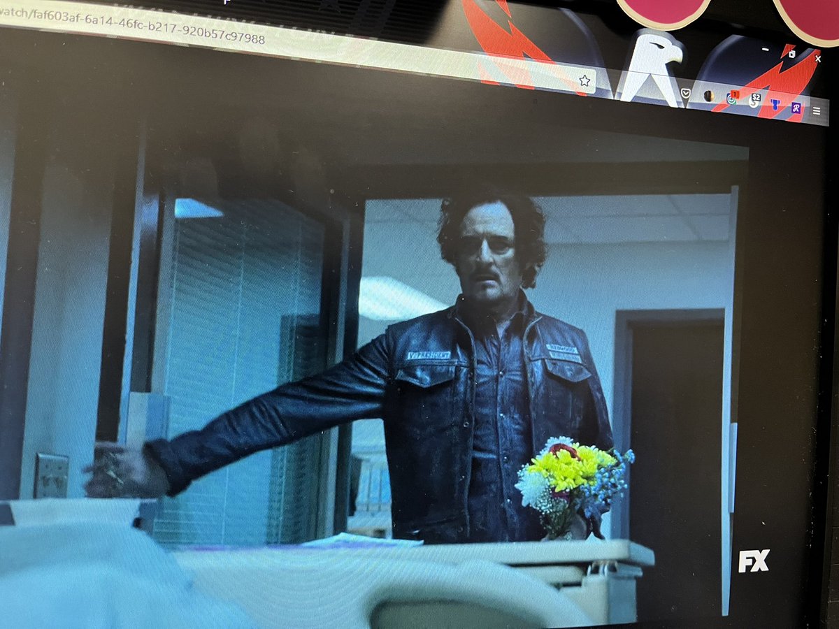 LouLouLovesU's tweet photo. Tiggy’s back!!!! @KimFCoates 
…and still weird as sh!t. 😂 @MayansFX @SonsofAnarchy 
Gonna need more Tig in Season 5! https://t.co/U636yqD7iA