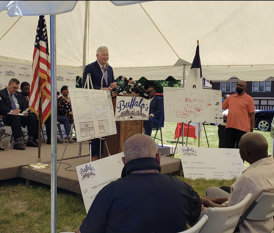 ErieCountyClerk's tweet photo. I fully support Buffalo's Black Billion and St. John Fruit Belt Community Development Corp. efforts to revitalize #EastBuffalo and the Fruit Belt Community to ensure #freshfoodaccess and job opportunities through newly developed grocery store and Cornell Co-Op Farmerβs Market. https://t.co/NvXdVIldyF