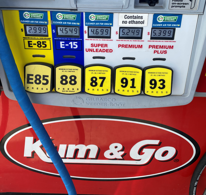 GrowthEnergy's tweet photo. The proof is at the pump -- higher blends of biofuels keep prices down for drivers across the country. https://t.co/r17qYYkrR1