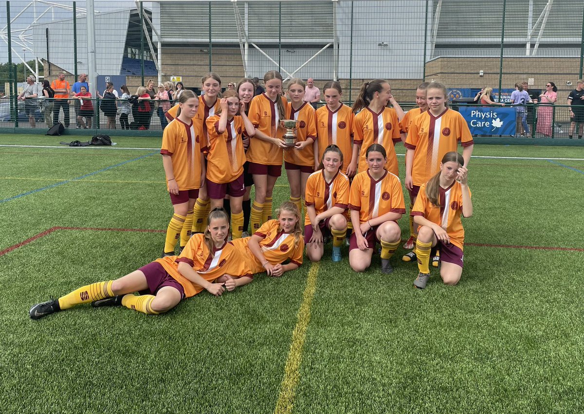 What a game to end the <a href="/tts_sport/">TTS Sport</a> football season. 1-0 down inside a minute and 6-2 up at halftime was only half the story. A fantastic 2nd half comeback from <a href="/BelvidereSchool/">Belvidere School</a> resulted in us hanging on 7-6 and lift the <a href="/SSCFA2/">SSCFA</a> u13 girls County Cup… Goals galore - Wow…⚽️🏆👏🏻