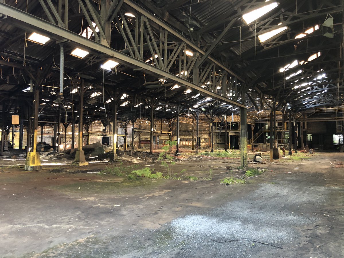 laval_economie's tweet photo. Après une visite de l’ancienne fonderie de Port-Brillet avec un ancien salarié, place à notre Assemblée Générale au cœur du Village d’artisans (1ere tranche réhabilitée) https://t.co/rt5J5fLrBX